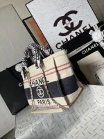 UbestLuxury Chanel Chanel Tote Bag 32cm product photo detail 2 SKU CH30835