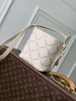 Bucket Bag 18cm - Image 3
