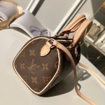Louis Vuitton Handbag 16cm - Image 3