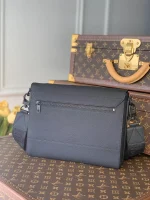 AEROGRAM Handbag 30.5cm - Image 3