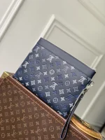 Pochette To-Go Handbag 30cm - Image 3