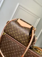 Louis Vuitton Odyssee Medium Backpack 36cm - Image 3