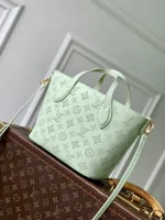 Louis Vuitton Handbag 20cm - Image 3