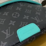 Louis Vuitton DISCOVERY Belt Bag Shoulder Bag 44cm - Image 3
