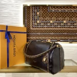Louis Vuitton EXPRESS Medium Handbag Wallet 36cm - Image 3