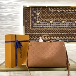 Louis Vuitton BELLA TOTE Handbag Tote Bag 32cm - Image 3
