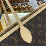Louis Vuitton Neverfull MM Handbag 32cm - Image 3