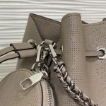 Louis Vuitton Bella Handbag Bucket Bag 22cm - Image 3