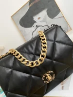 UbestLuxury Chanel Chanel 19 Bag Shoulder Bag 36cm product photo detail 2 SKU CH30958