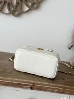 UbestLuxury Chanel Chanel Handbag 16cm product photo detail 2 SKU CH31099