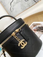 UbestLuxury Chanel Handbag 15cm product photo detail 2 SKU CH31113