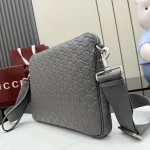 UbestLuxury Gucci GG Emblem Shoulder Bag 31cm product photo detail 2 SKU GU25179