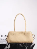 UbestLuxury Chanel Chanel Chanel Shoulder Bag 32cm product photo detail 3 SKU CH30701