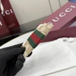 UbestLuxury Gucci Gucci GG Canvas Small Leather Goods product photo detail 3 SKU GU25348