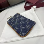UbestLuxury Gucci GG Emblem Series Card Case with Strap product photo detail 3 SKU GU25471