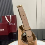 UbestLuxury Gucci Gucci 73 Shoulder Bag 27.5cm product photo detail 3 SKU GU25503