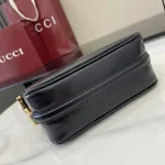 UbestLuxury Gucci Gucci Mini Handbag in Black Patent Leather product photo detail 3 SKU GU25574