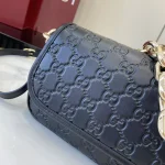 UbestLuxury Gucci GG Emblem Handbag 20.5cm product photo detail 3 SKU GU25669