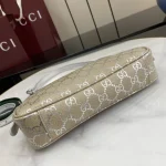 UbestLuxury Gucci GG Emblem Shoulder Bag 24.5cm product photo detail 3 SKU GU25703