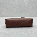 Le Teckel Dachshund Bag - Large / Goat Grain Light Coffee - Image 4