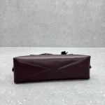 Le Teckel Dachsund Bag Large Burgundy Goat Grain - Image 4