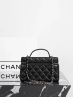 UbestLuxury Chanel Chanel 25P LP Box Shoulder Bag 19.5cm product photo detail 3 SKU CH30827