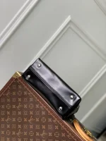 Louis Vuitton Handbag 26cm - Image 4