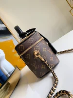 Louis Vuitton Shoulder Bag 19cm - Image 4