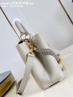 Louis Vuitton Why Knot M48865/ Small Handbag 27cm - Image 4