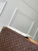 Pochette To-Go Handbag 30cm - Image 4