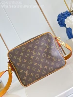 Louis Vuitton Shoulder Bag 28.5cm - Image 4
