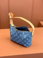 HILLS POCHETTE Handbag 18.5cm - Image 4