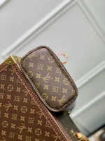 Louis Vuitton Handbag 26.5cm - Image 4