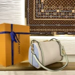 Louis Vuitton EXPRESS Small Handbag 26cm - Image 4