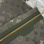 Louis Vuitton Discovery PM Backpack 40cm - Image 4