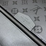 M30835 Discovery Small Backpack - Image 4