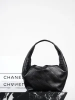 UbestLuxury Chanel Chanel Large Hobo Bag 32cm Black product photo detail 3 SKU CH30919