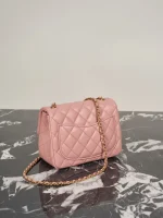 UbestLuxury Chanel Chane1 Gold Ball Flap Bag 18cm product photo detail 3 SKU CH31039