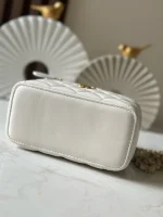 UbestLuxury Chanel Chanel Handbag 16cm product photo detail 3 SKU CH31101