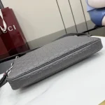 UbestLuxury Gucci GG Emblem Shoulder Bag 31cm product photo detail 3 SKU GU25179