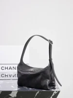 UbestLuxury Chanel Chanel 26P Shoulder Bag 23cm product photo detail 4 SKU CH30726