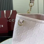 UbestLuxury Gucci GG Emblem Bucket Bag 25cm product photo detail 4 SKU GU25642
