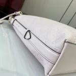 UbestLuxury Gucci GG Emblem Bucket Bag 30.5cm product photo detail 4 SKU GU25647