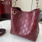 UbestLuxury Gucci GG Emblem Bucket Bag 19cm product photo detail 4 SKU GU25681