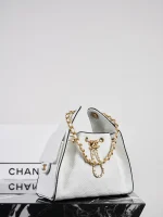 UbestLuxury Chanel Chanel Hobo Bucket Bag 30cm product photo detail 4 SKU CH30739