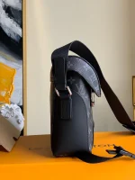 Messenger MM Voyager Handbag 32cm - Image 5