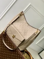 Hobo Métis Handbag 35cm - Image 5