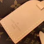 Louis Vuitton CarryAll BB Handbag 26cm - Image 5