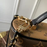 Louis Vuitton Vanity Chain Pouch 19cm - Image 5