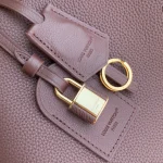 Louis Vuitton Capucines Handbag 37.5cm - Image 5